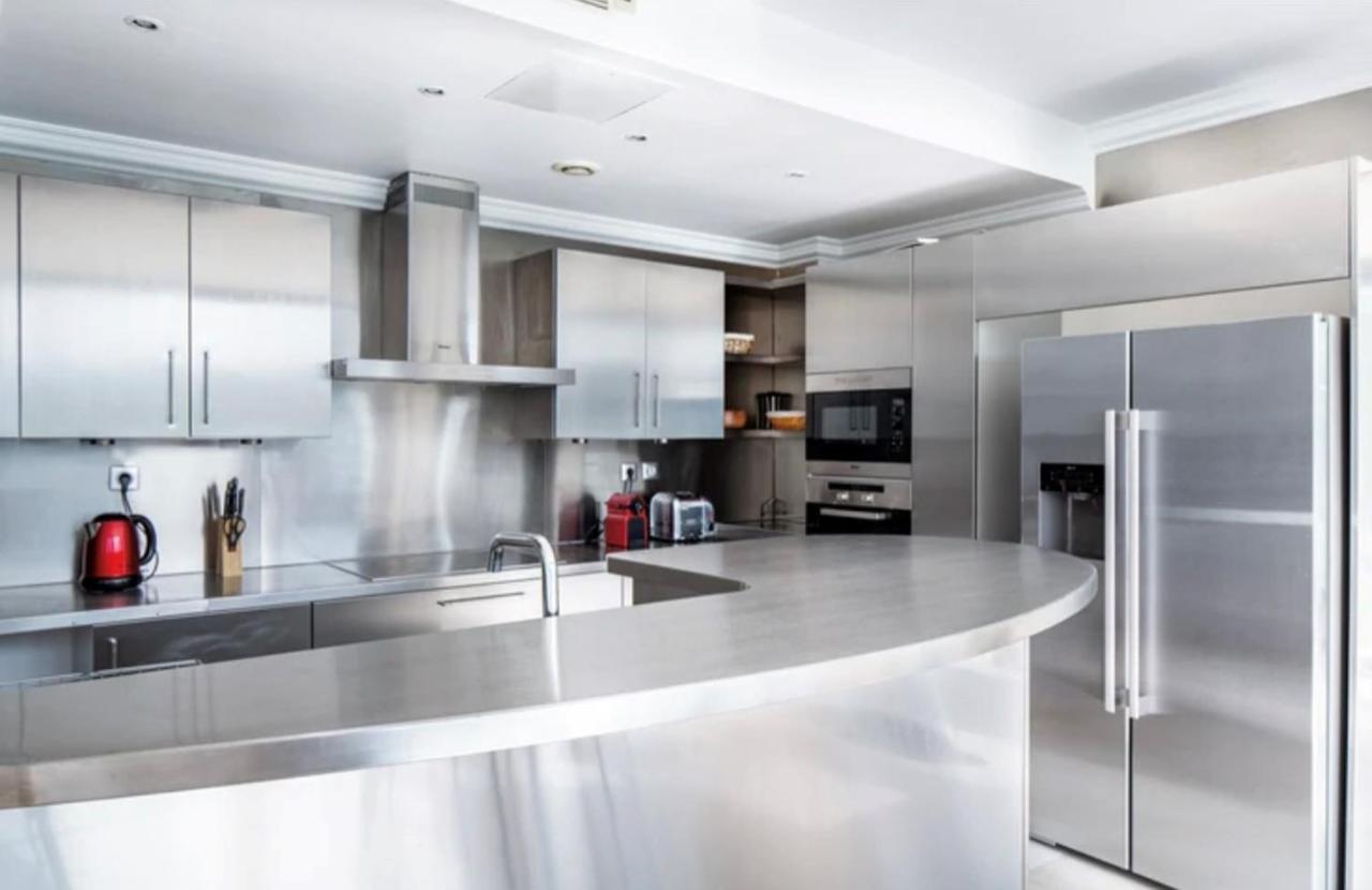 Bright 1Bedroom Apartment Centrally Located With Most Beautiful Views From Seine At 10 Minutes Walking From Beaugrenelle Shopping Mall And Eiffel Tower Paris Exterior photo